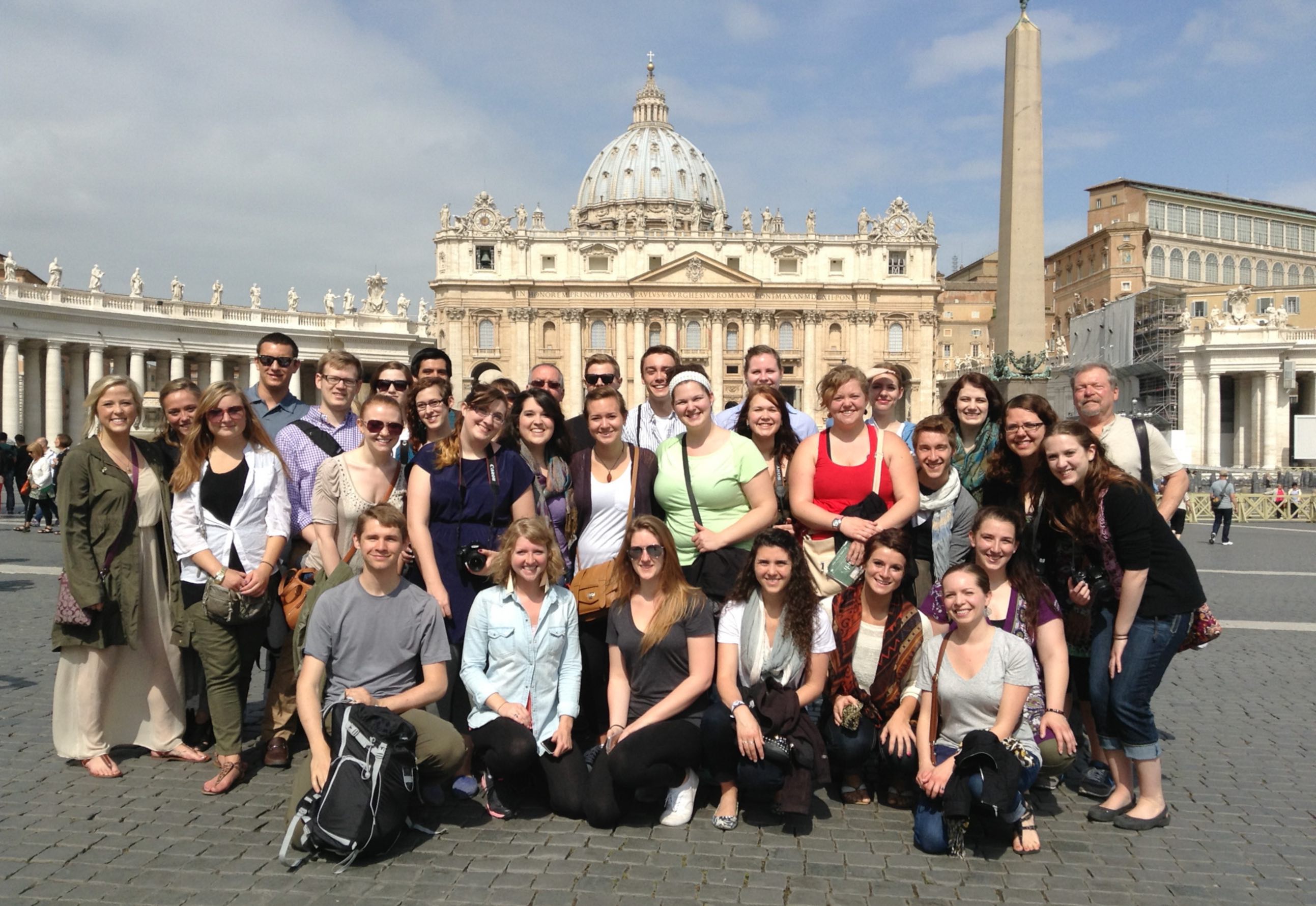 Students on faculty-led Italy Arts Program